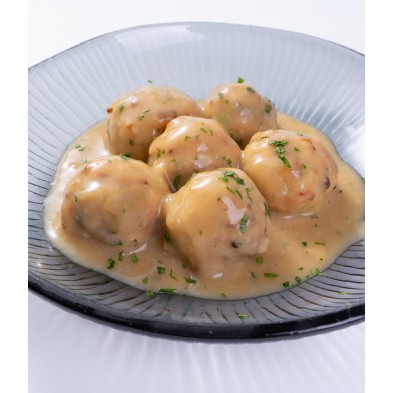 Albóndigas de merluza y gambas en salsa marinera receta casera - Qchara