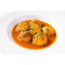 Albóndigas de merluza y gambas en salsa marinera receta casera - Qchara