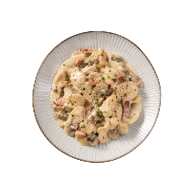 Pollo a la carbonara con champiñones y bacon
