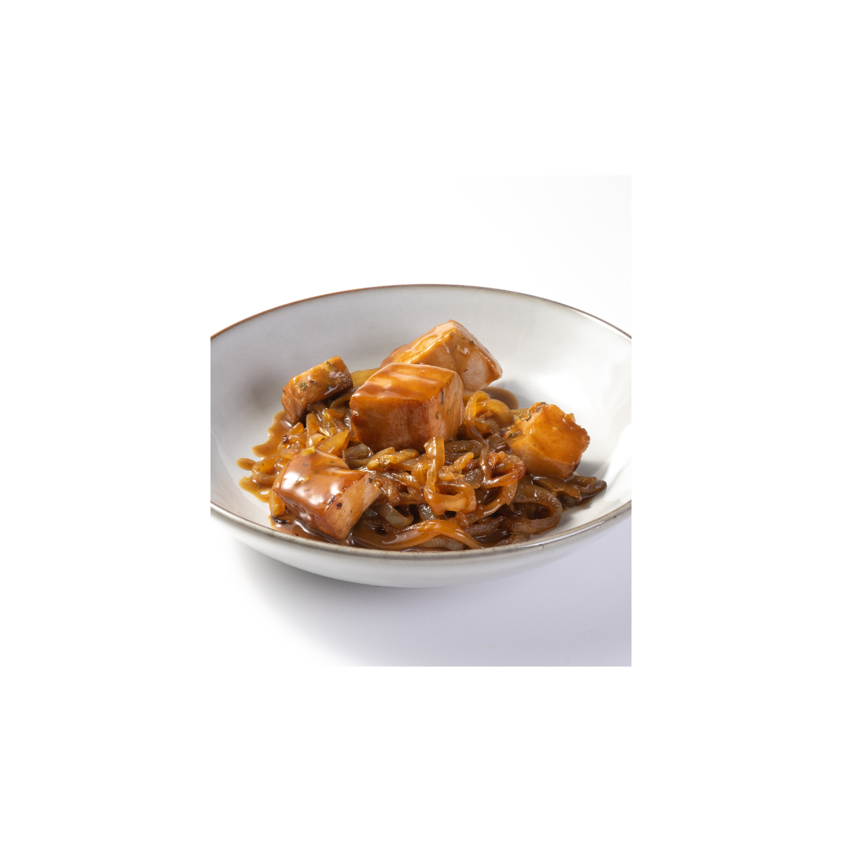 Atún rojo encebollado