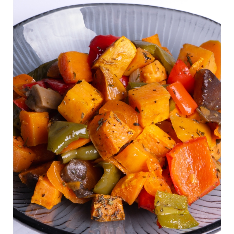 Boniato asado con verduras y setas