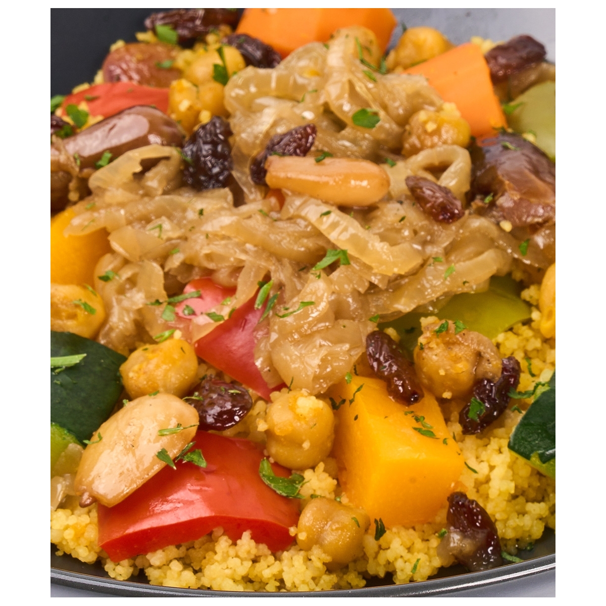 Tajín de verduras con aromas del Magreb y cuscús