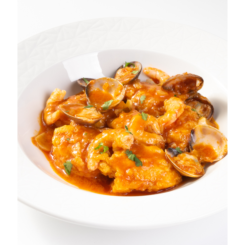 Rape a la marinera con gambas y almejas