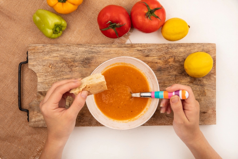 Comida sólida vs comida líquida ¿Cuál es la mejor opción